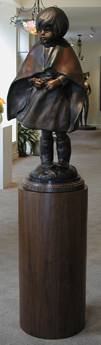 GOODACRE PEDESTAL